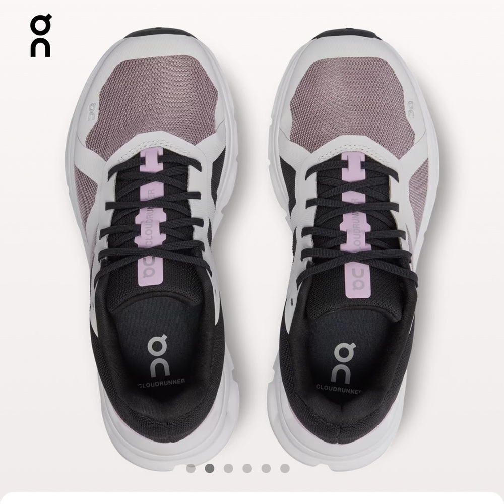 WORN oncloud runner! Good condition.